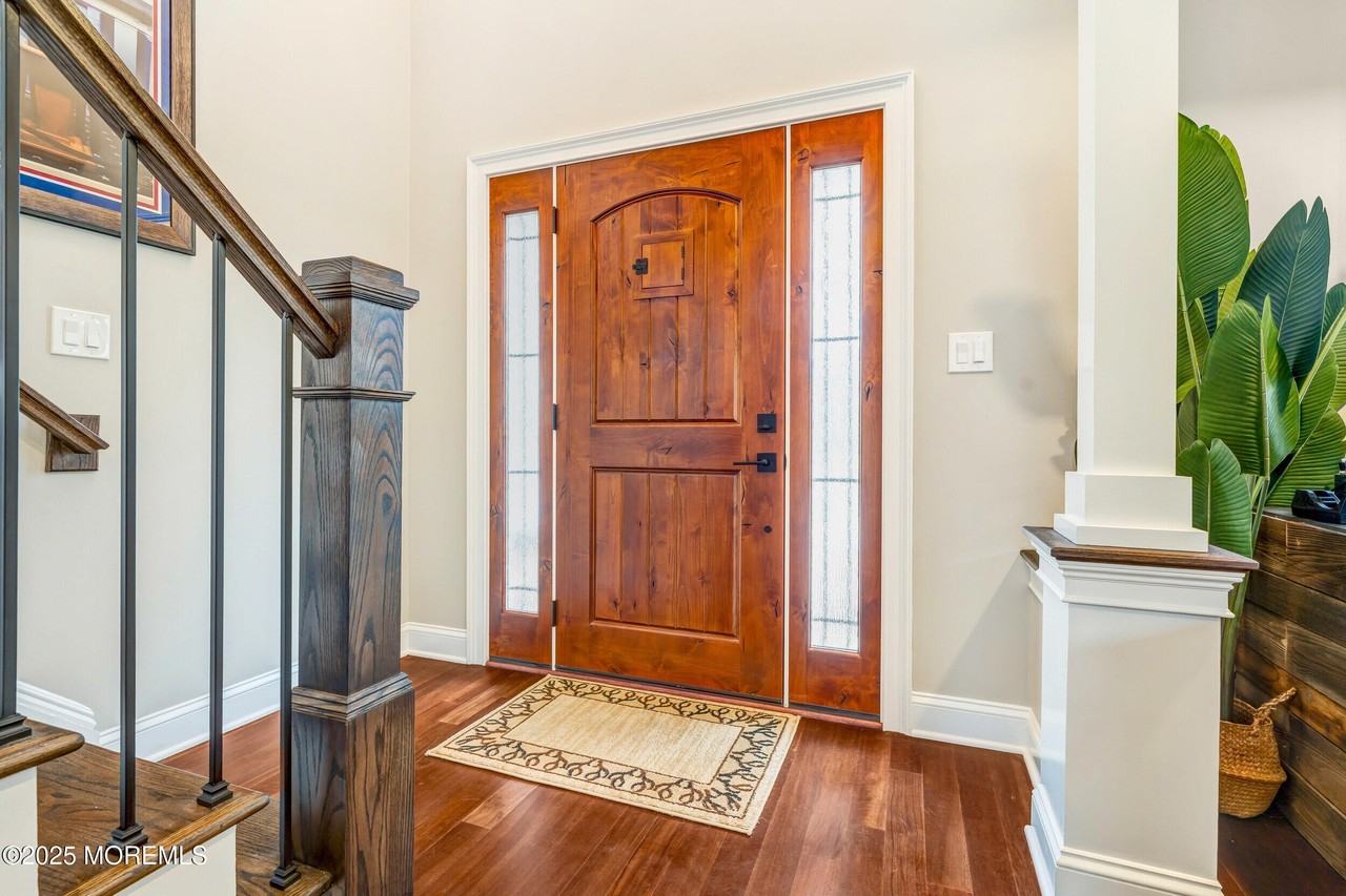 909 Brookside Ave - Photo 4 of 50