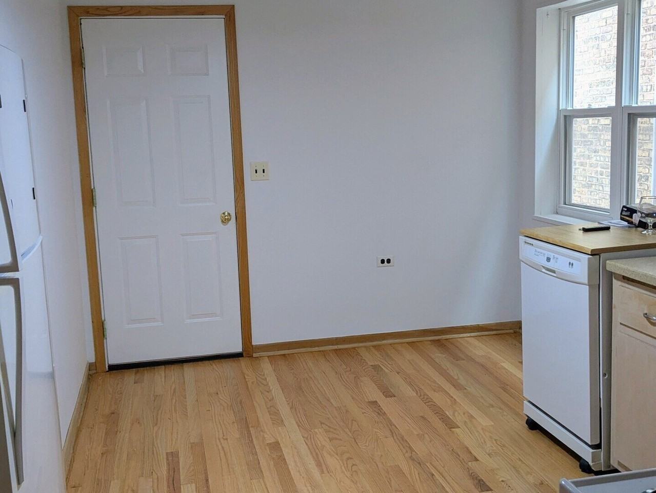 4947 N Mason Ave Unit 1 - Photo 7 of 10