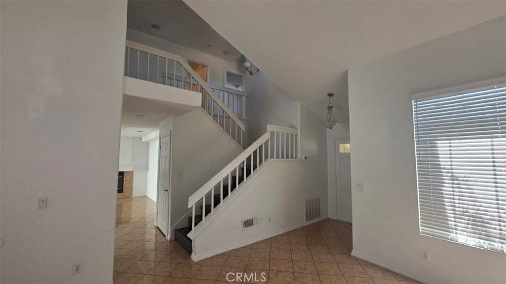 28620 N Port Ln - Photo 5 of 13