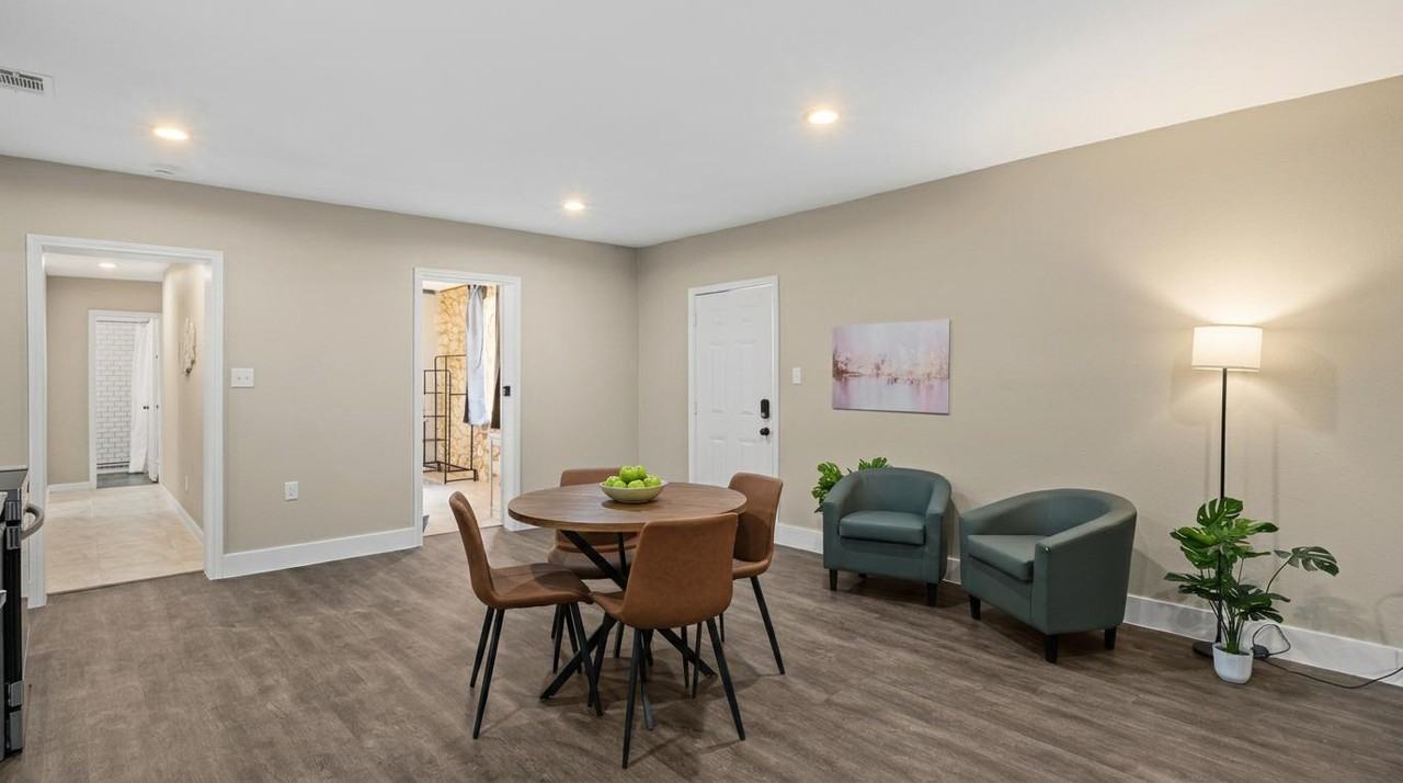 Bellemead Dr - Photo 3 of 8