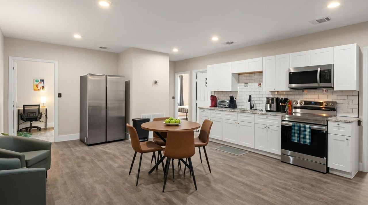 Bellemead Dr - Photo 4 of 8