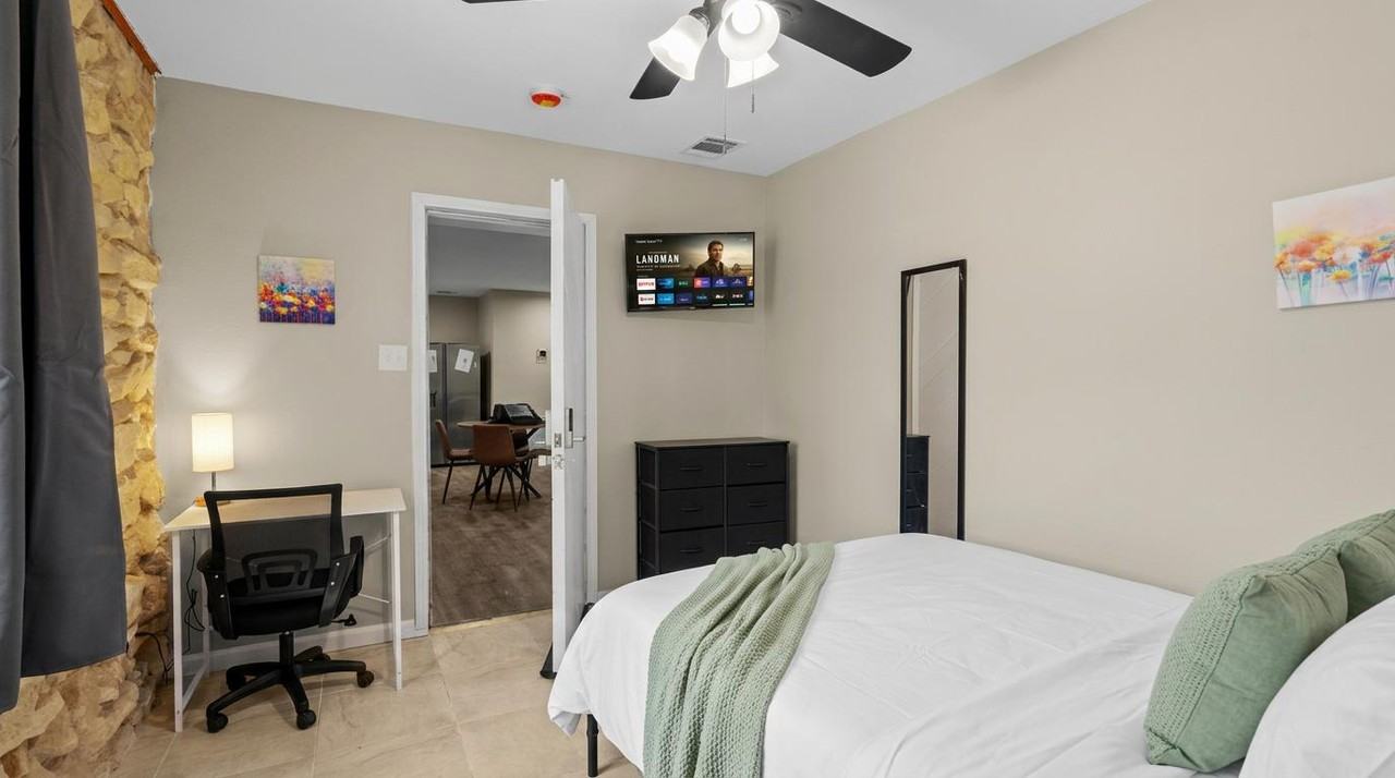 Bellemead Dr - Photo 7 of 8