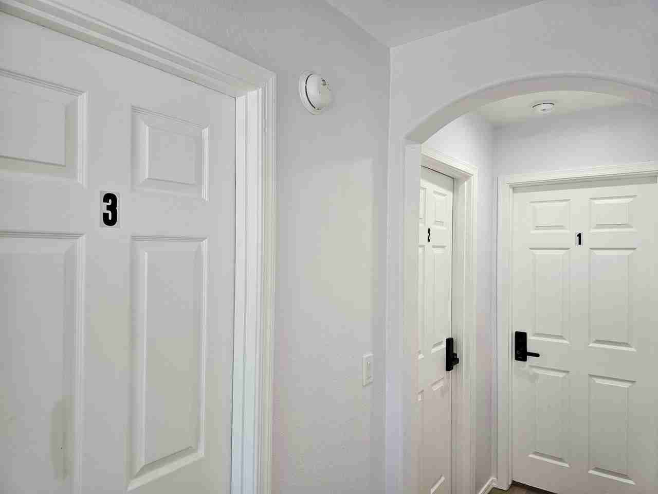 E Laurel Ave - Photo 5 of 10