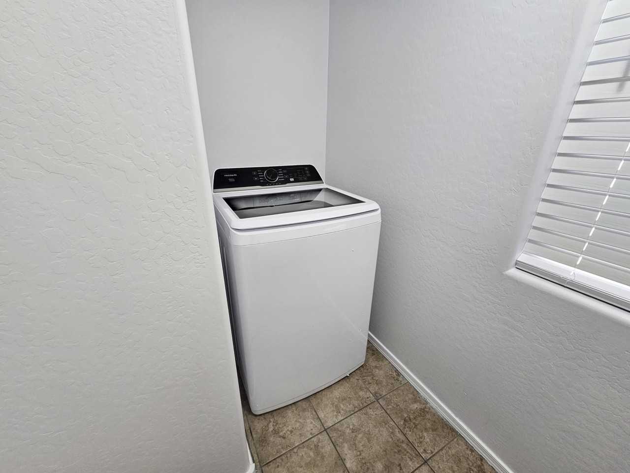 E Laurel Ave - Photo 6 of 10