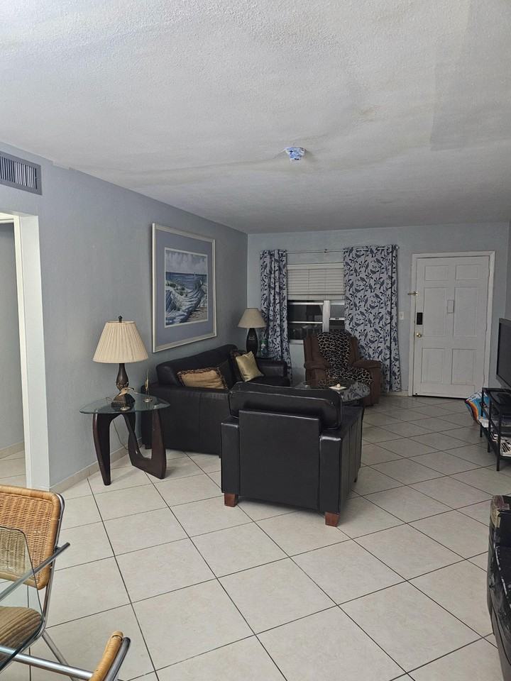 9th Ave N - Photo 3 of 10