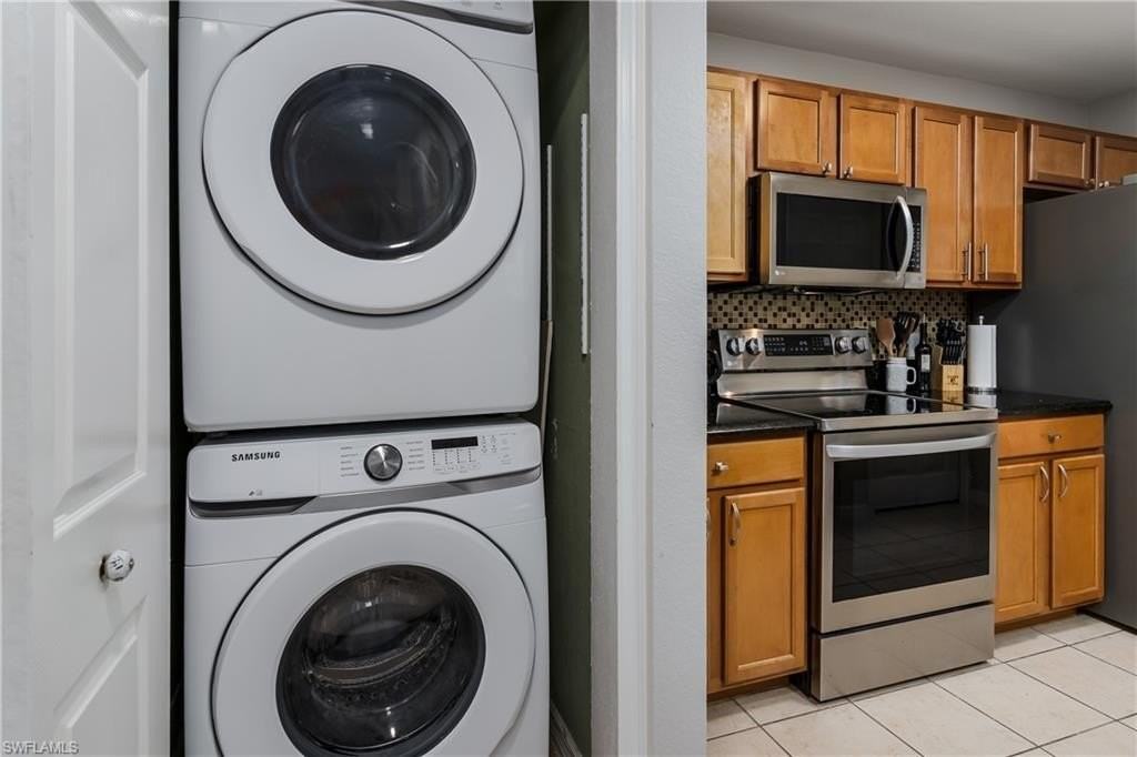 9068 Gervais Cir Apt 210 - Photo 4 of 14