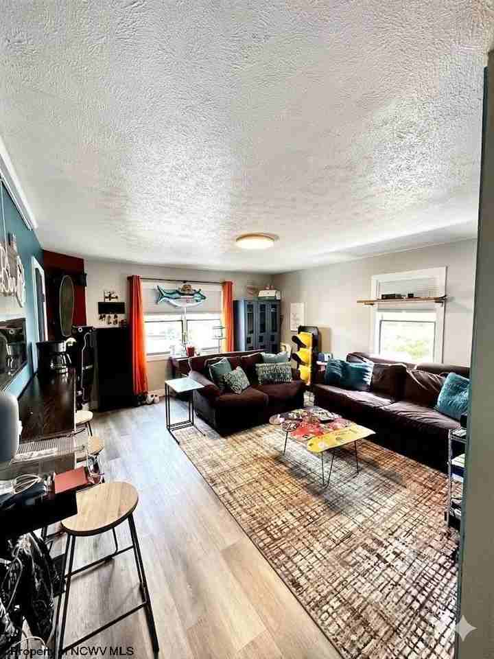 32 Highland Ave - Photo 3 of 7