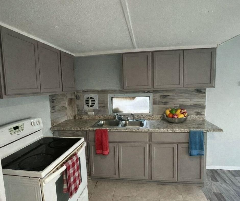 108 Southland Ct #108 - Photo 3 of 23