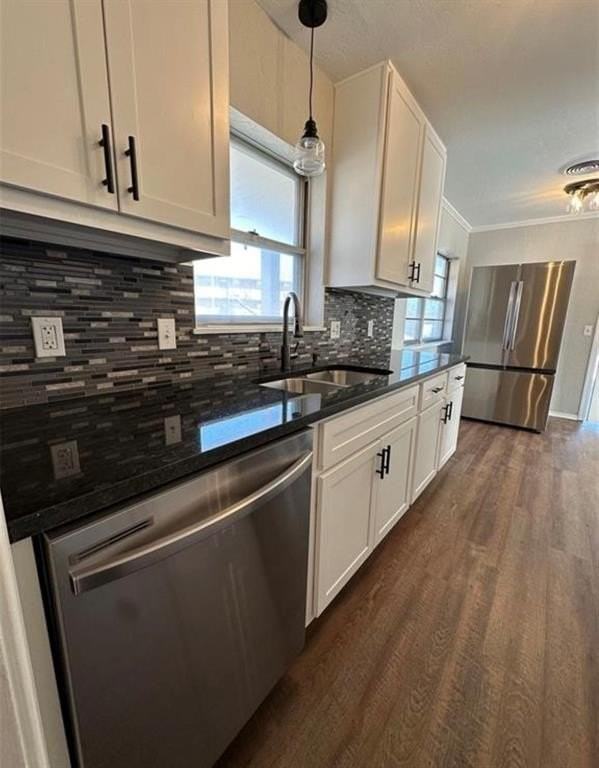 424 W Oklahoma Ave - Photo 4 of 6