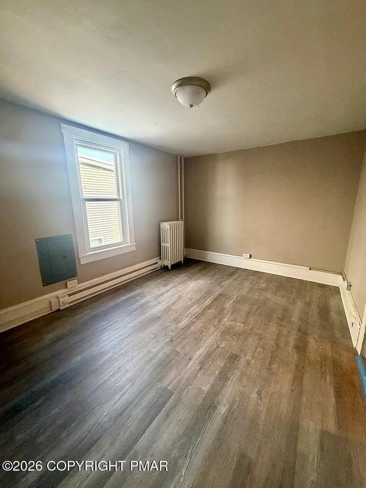 137 E White St Apt 3 - Photo 3 of 5