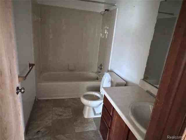 16481 E 10 Mile Rd #10 - Photo 6 of 6