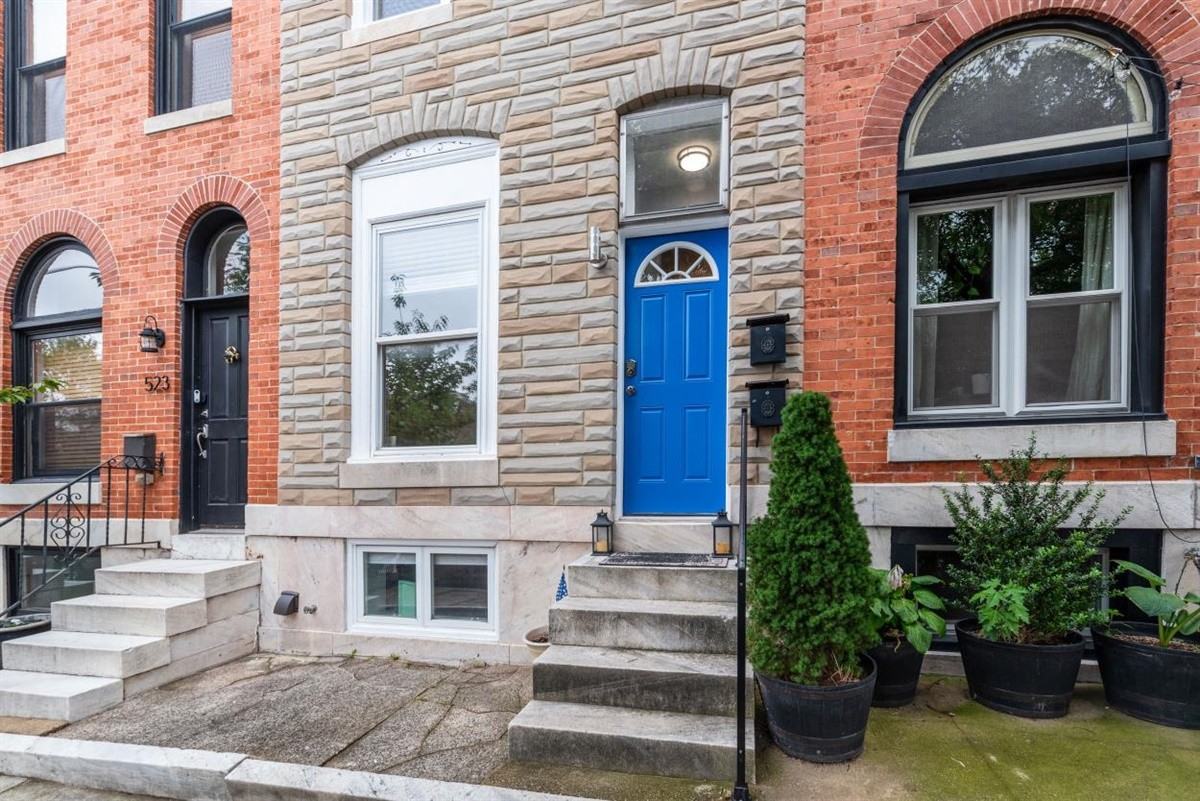 525 S East Ave #1 - Photo 3 of 17