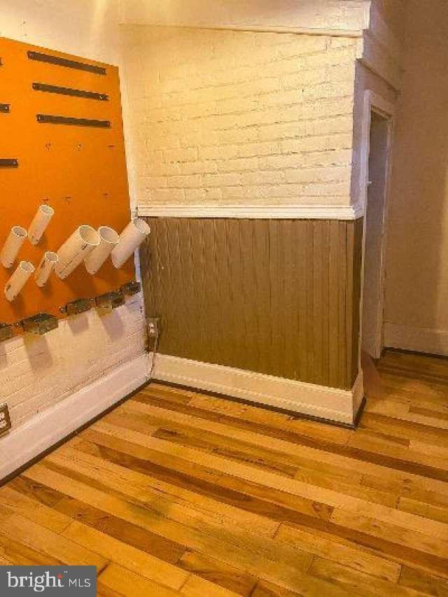 2246 N Woodstock St - Photo 6 of 11