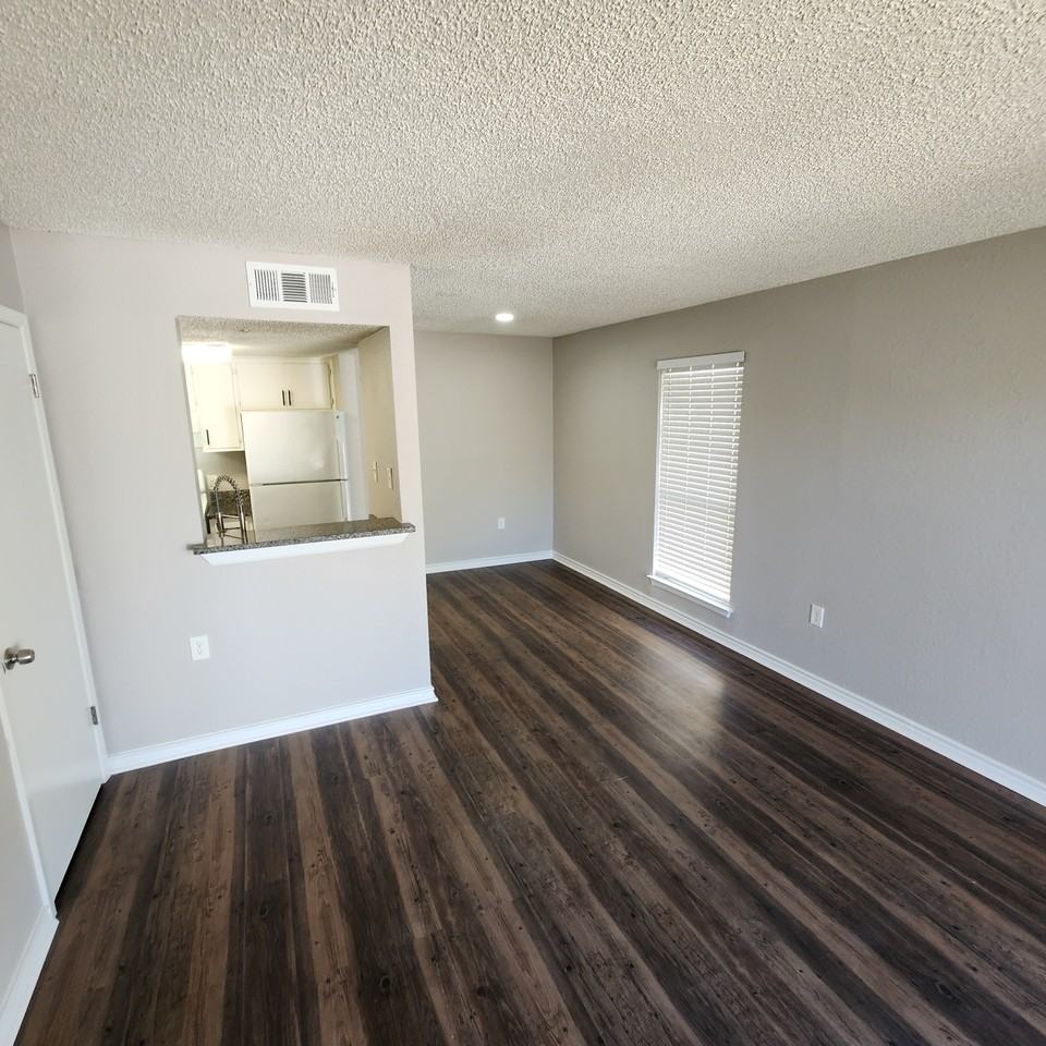 19470 Mcdonald St #104 - Photo 7 of 16