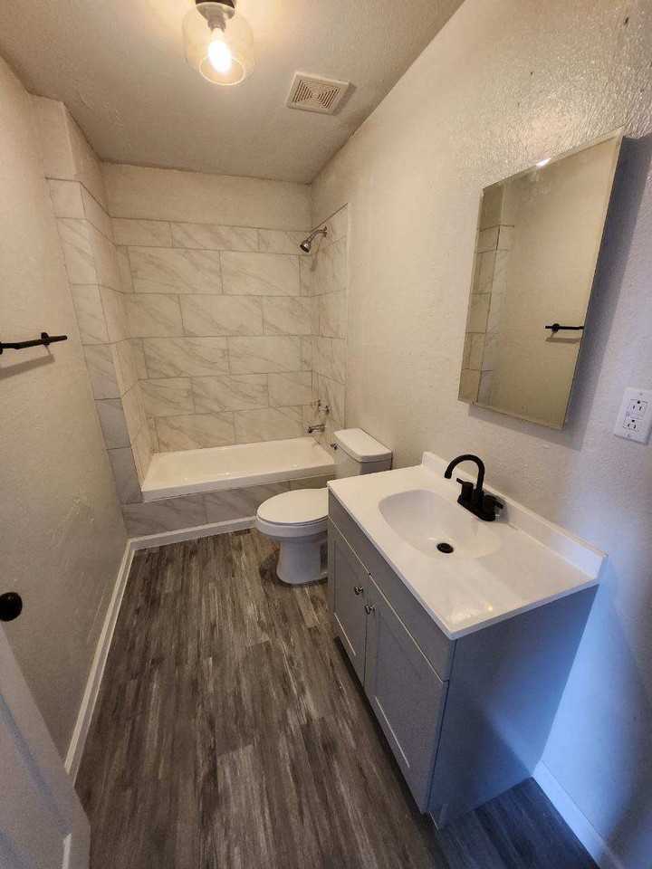 116 N 5th St #2 - Photo 7 of 12