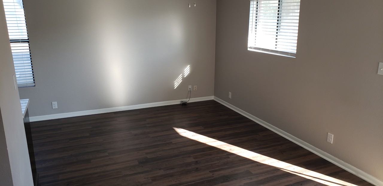 737 Commerce St #2A - Photo 2 of 17