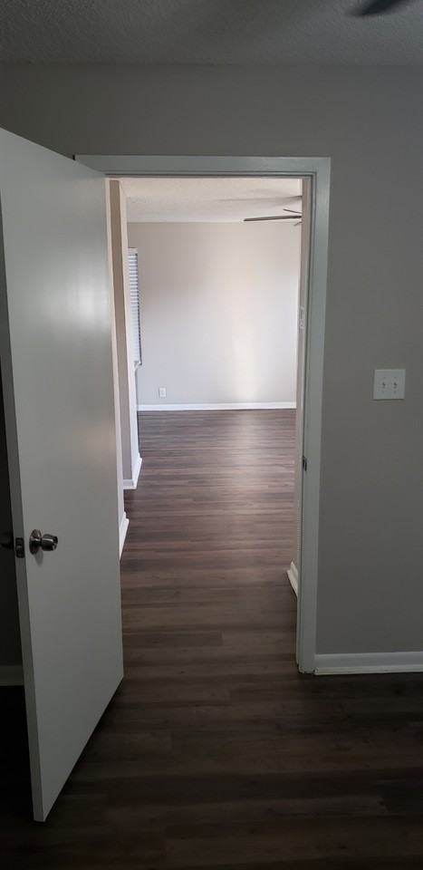 737 Commerce St #2A - Photo 7 of 17