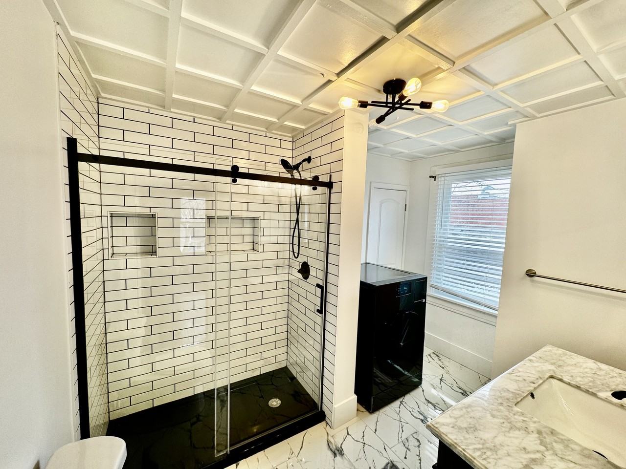 3821 Bell St #2 - Photo 6 of 17