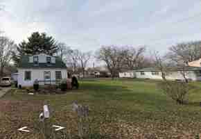 featured image of 1966 S Dewey Ave