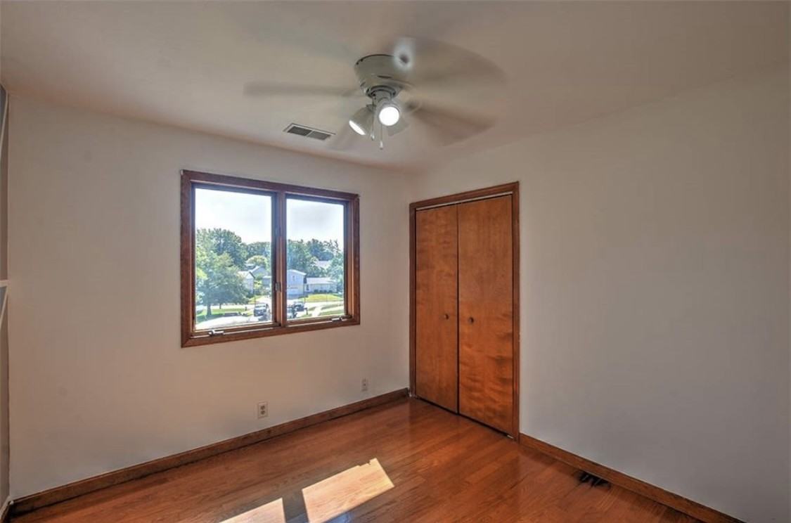 1241 W Scotch Pine Ct - Photo 2 of 34