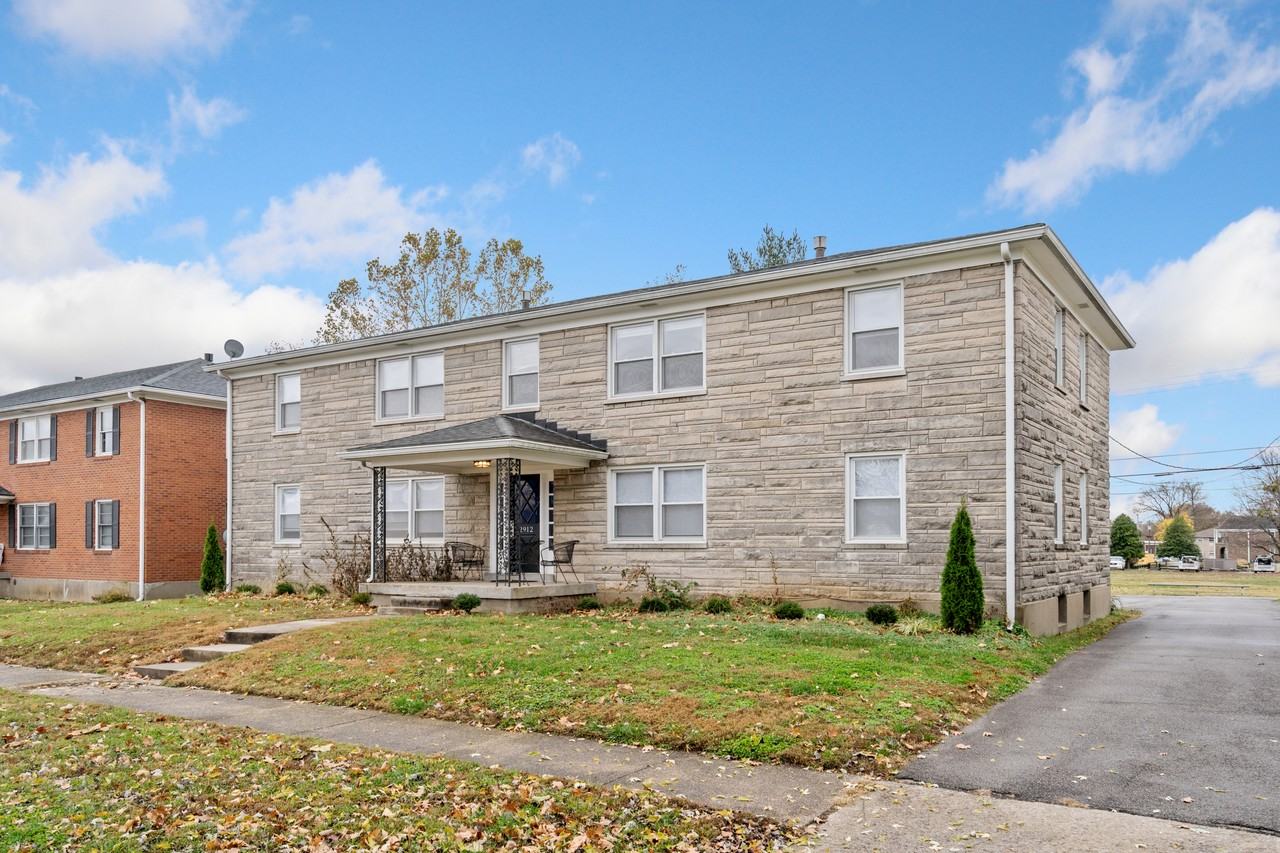 2912 Abigail Dr #3 - Photo 2 of 11