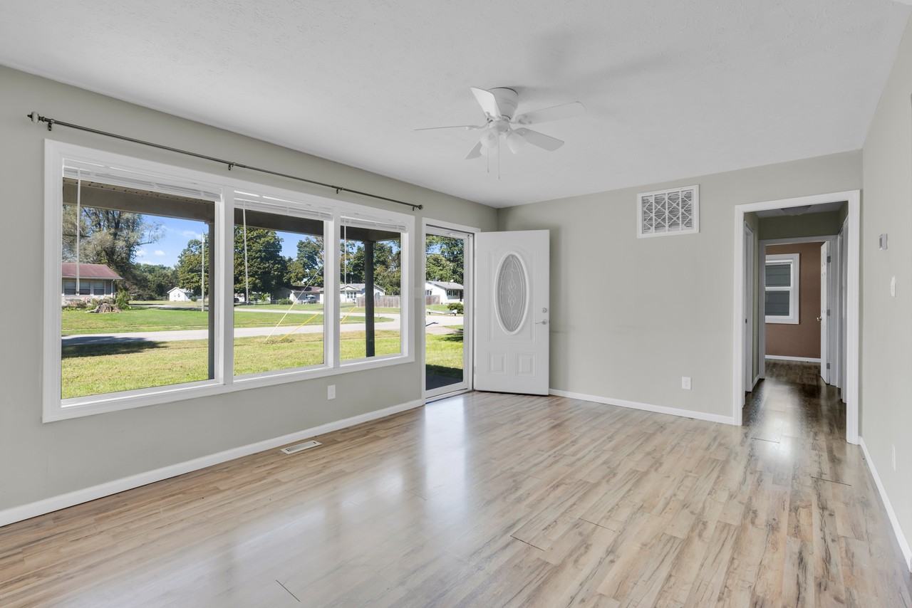 9229 Donerail Way - Photo 4 of 22