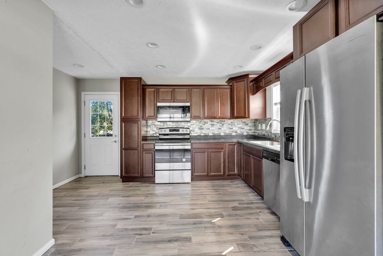 9229 Donerail Way - Photo 7 of 22