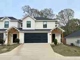 featured image of 1011 Mcclenny Dr