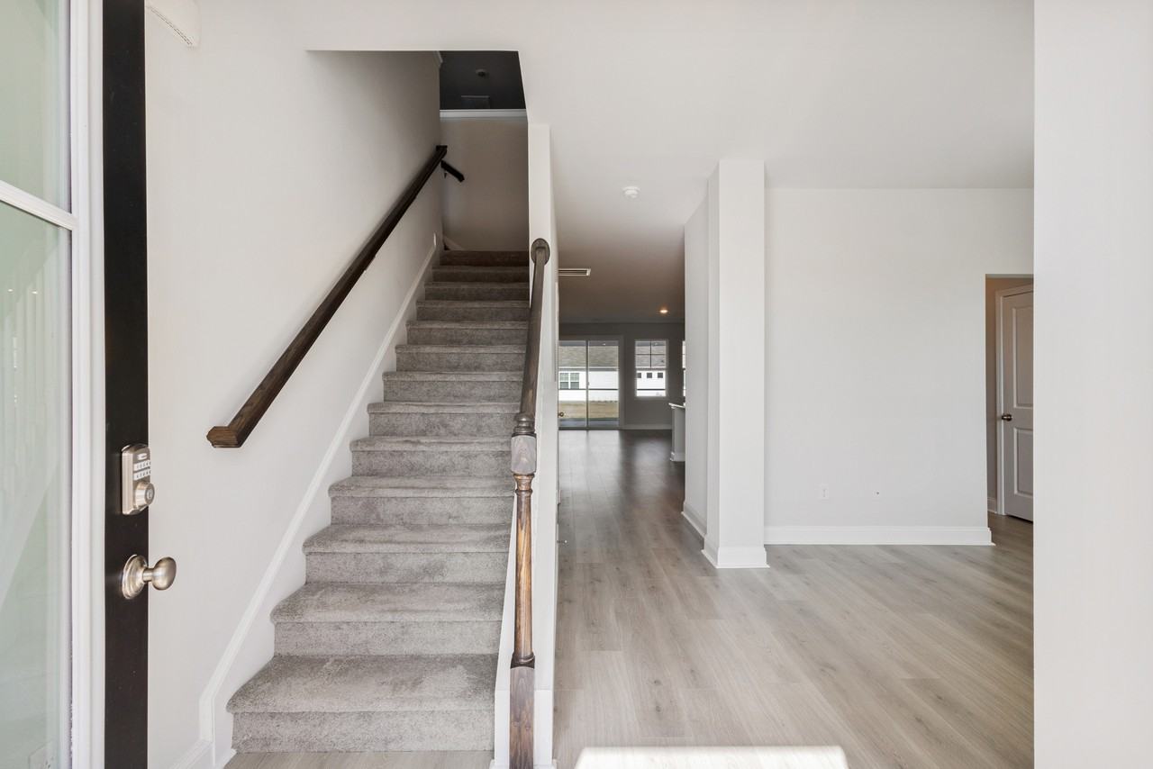 2053 Ainsley Dr - Photo 6 of 26