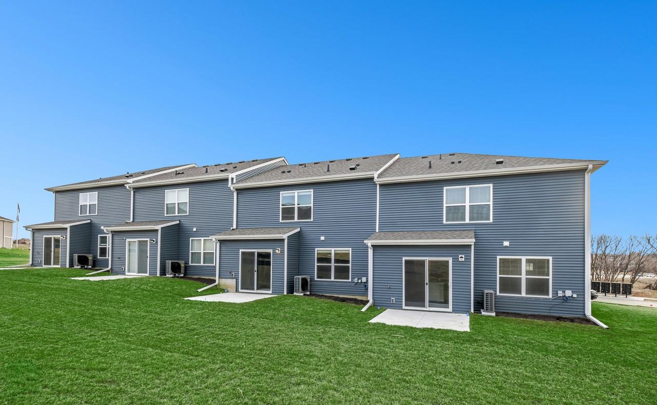 8819 N 167th St - Photo 5 of 45