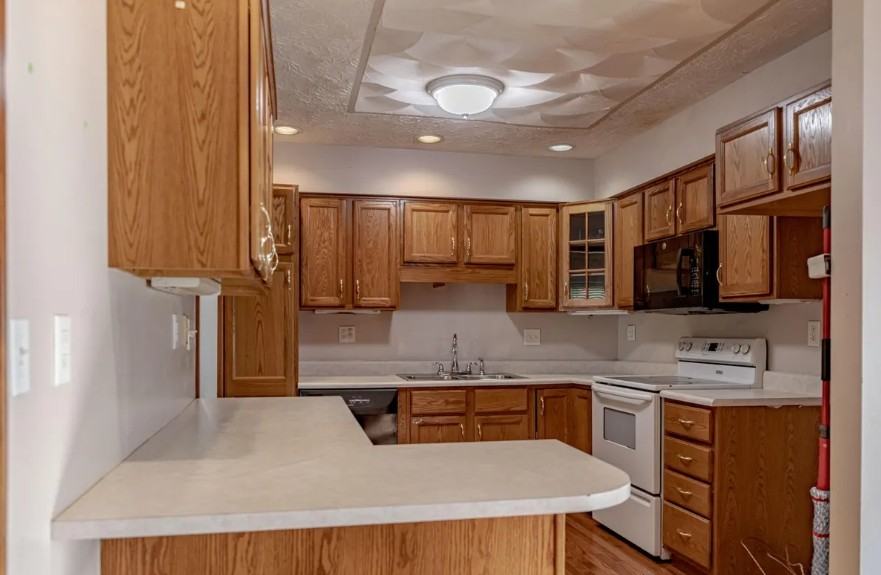 6701 El Rancho Rd - Photo 3 of 10