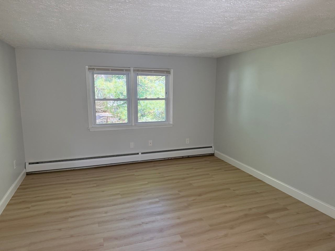 14 Briarwood Dr #14 - Photo 2 of 12