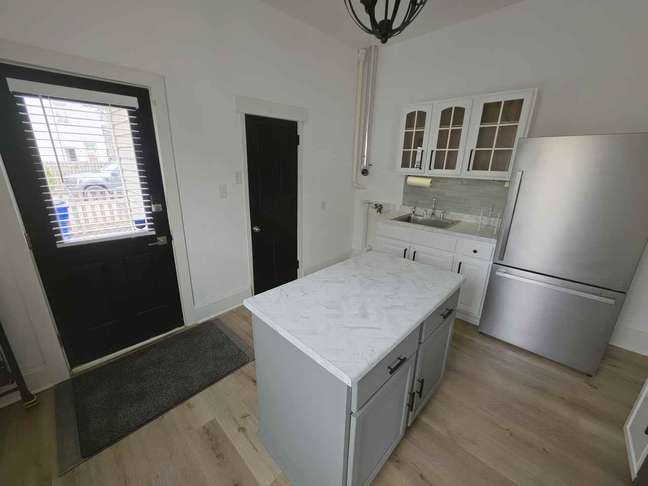 818 Buckeye St - Photo 3 of 15