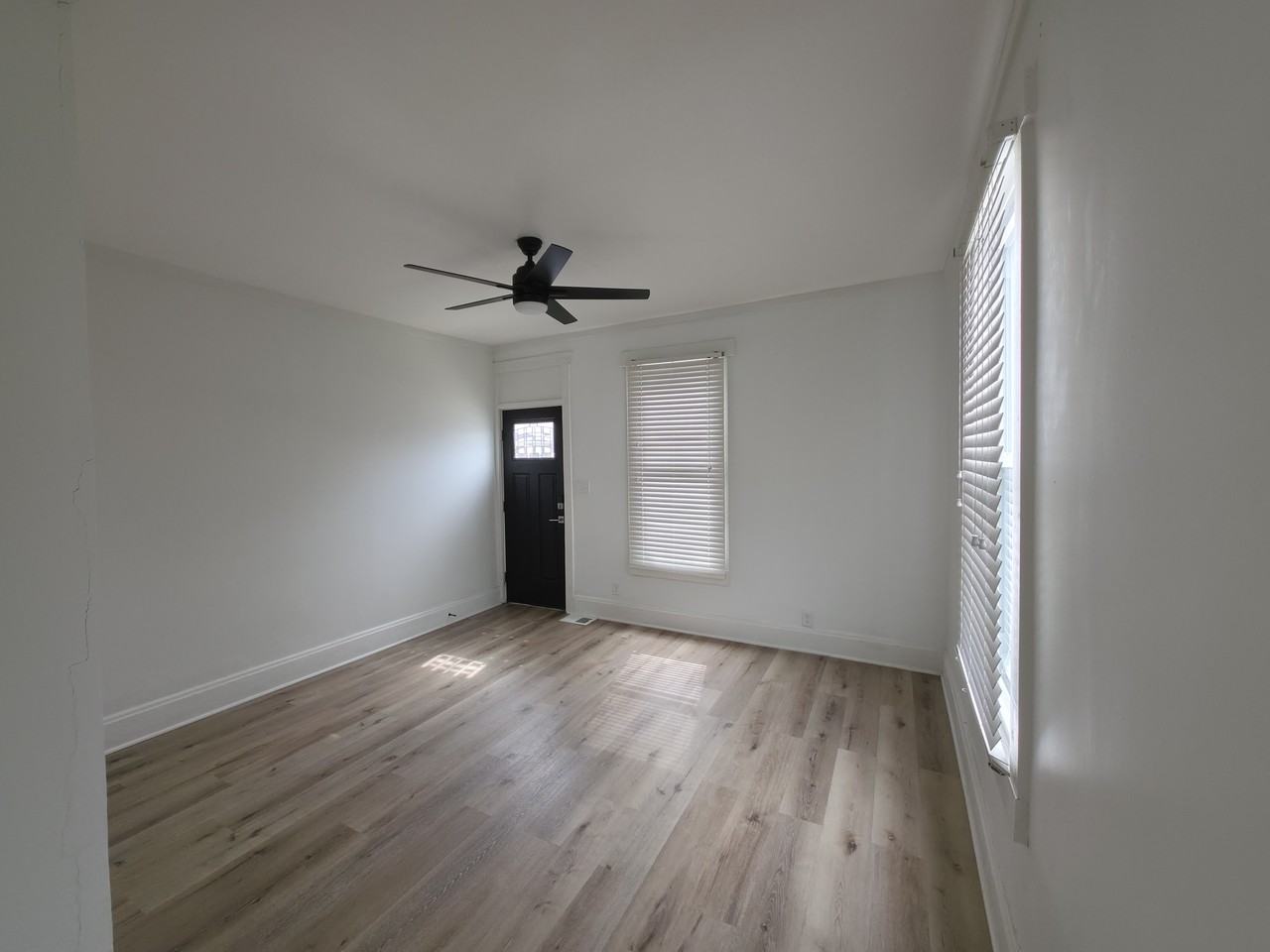 818 Buckeye St - Photo 4 of 15