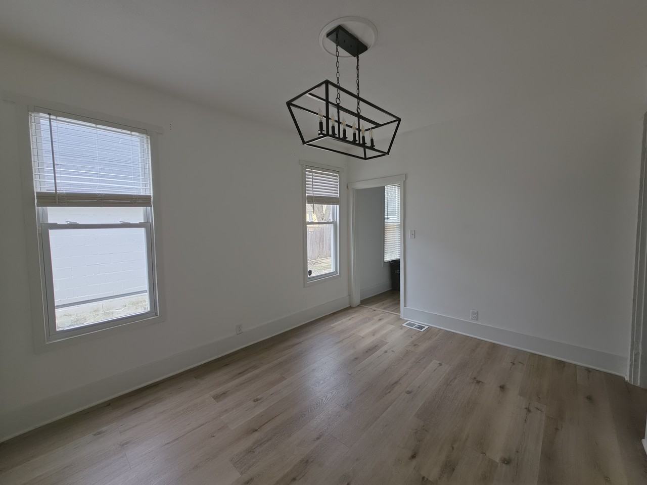 818 Buckeye St - Photo 5 of 15