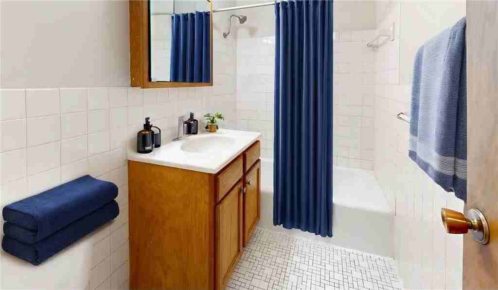 2216 Pleasant Ave #205 - Photo 3 of 16