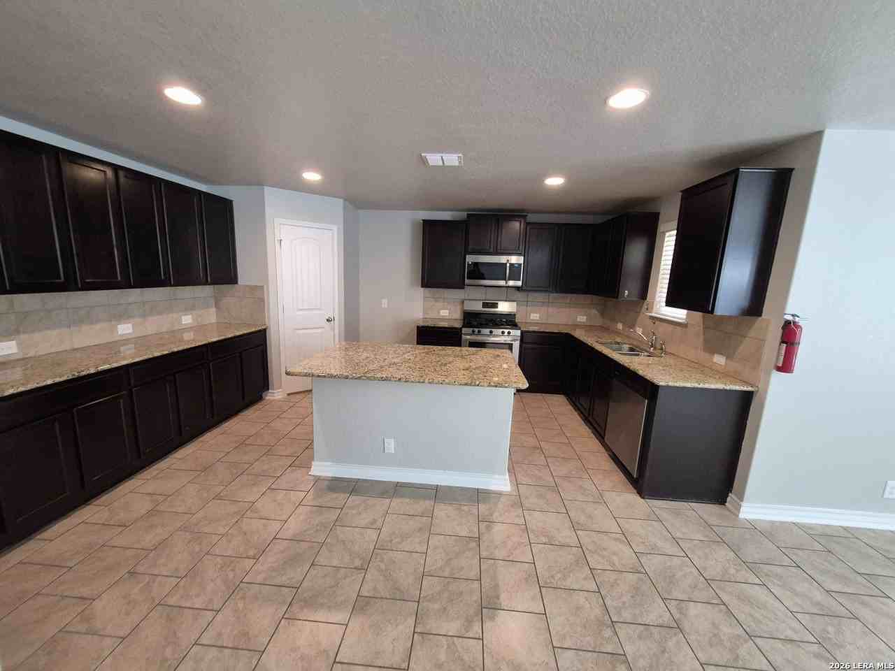 2634 Willow Pond - Photo 6 of 45