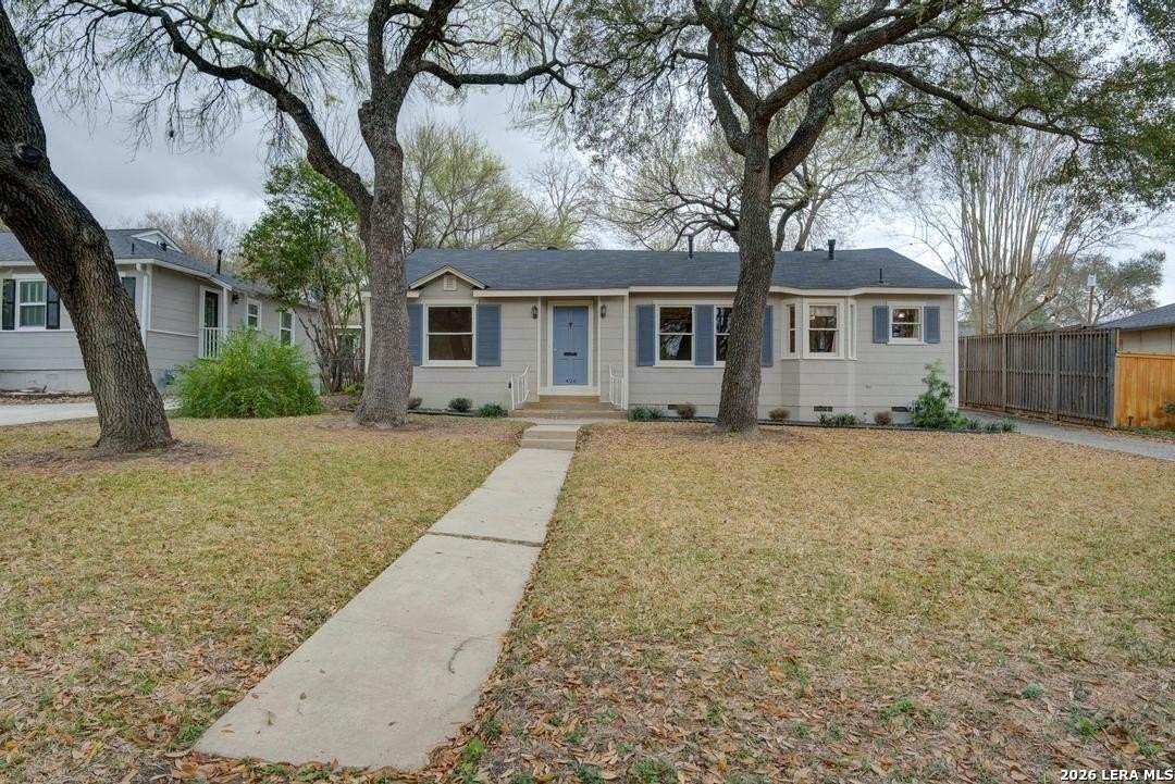 426 Garraty Rd - Photo 2 of 32