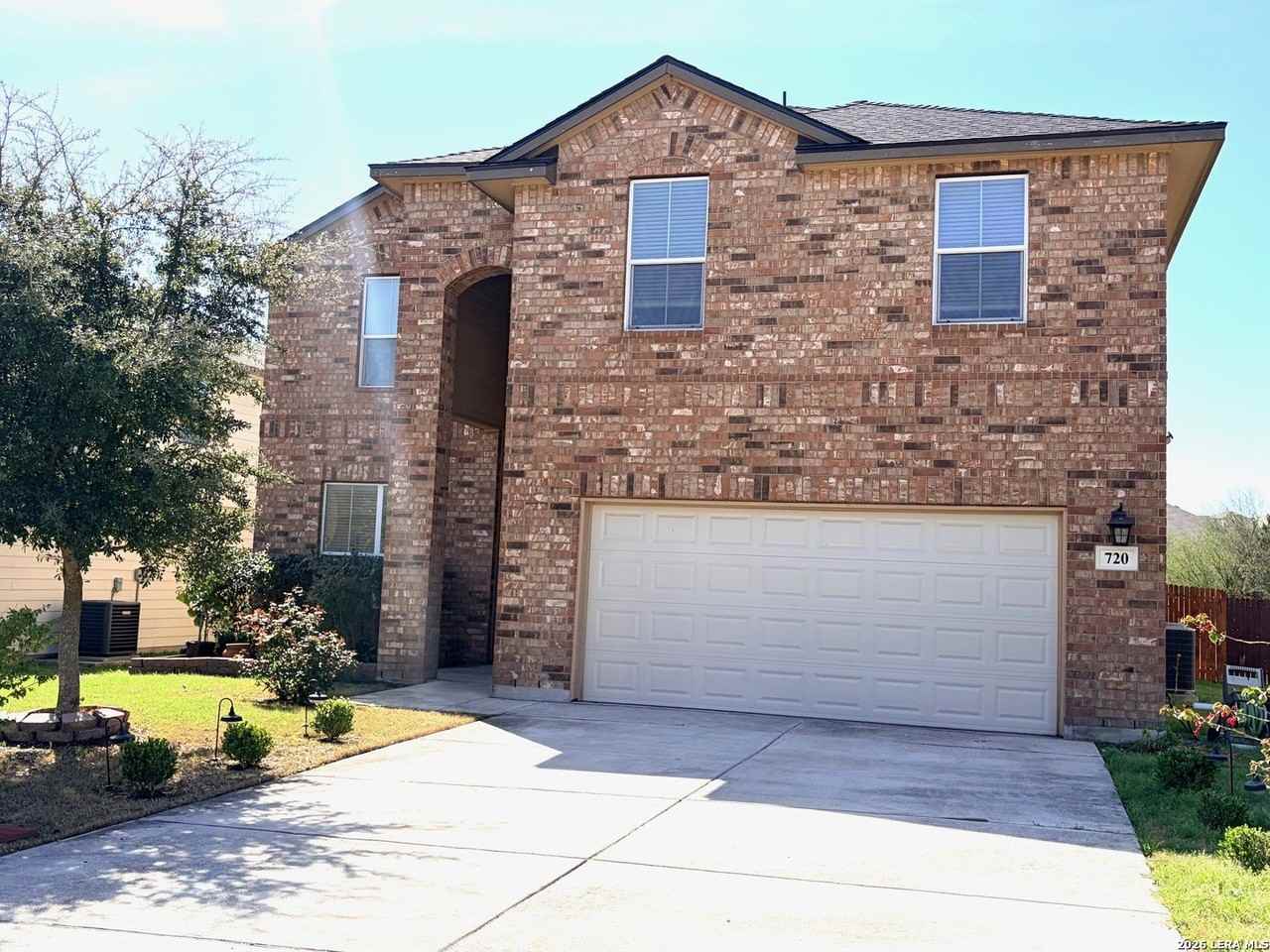 720 Smooth Wine - Photo 2 of 22