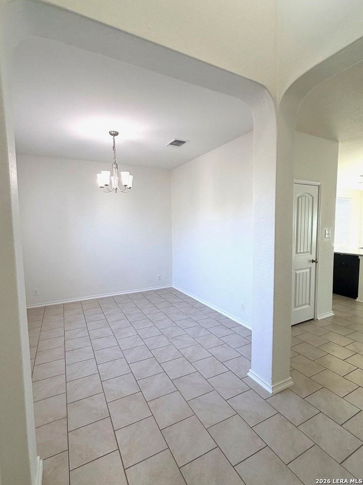 720 Smooth Wine - Photo 3 of 22