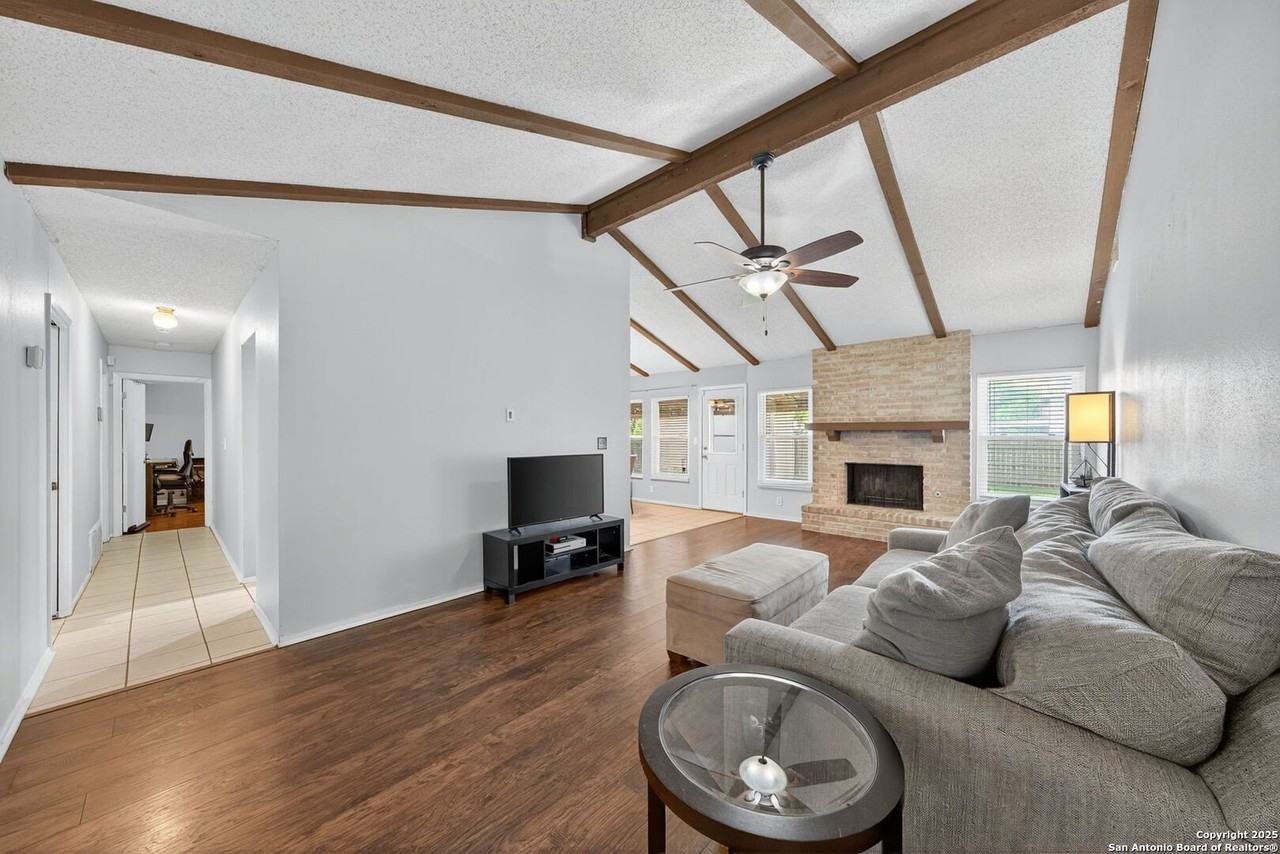 6606 Courtyard - Photo 5 of 27