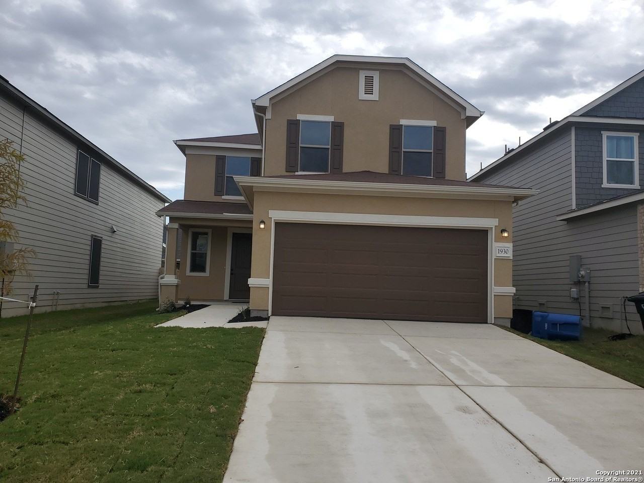 1930 Brandywine Dr - Photo 2 of 50