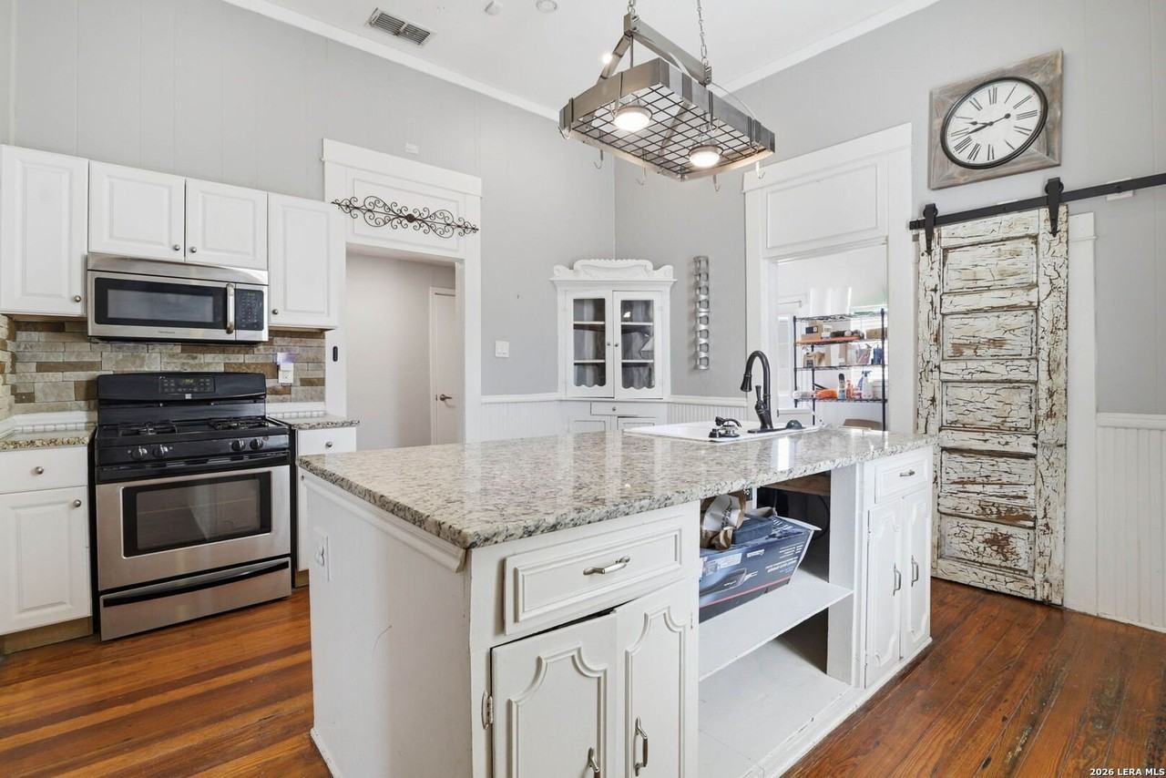 1518 Wyoming St - Photo 5 of 26