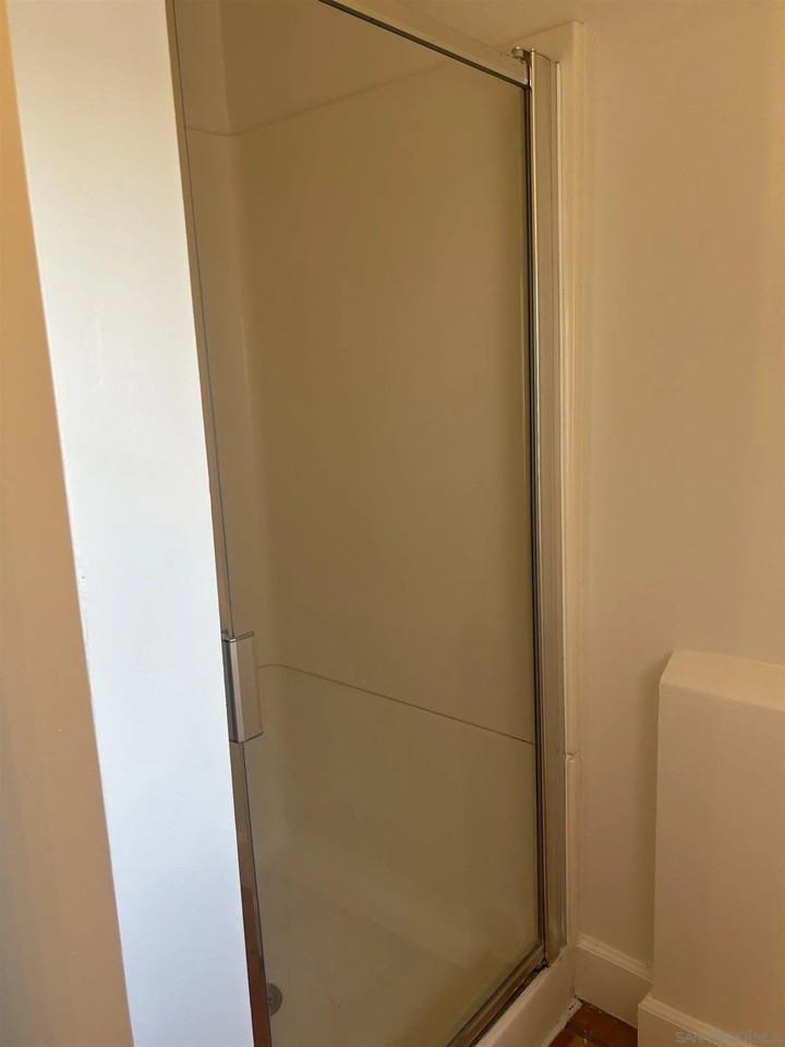 3742 6th Ave - Photo 7 of 8