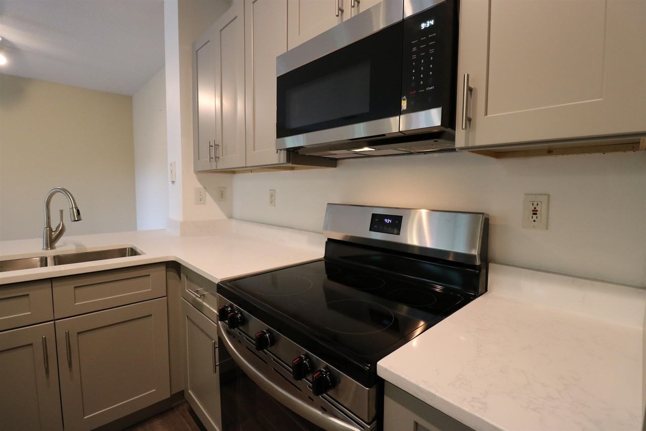 560 Florida Club Blvd #301 - Photo 2 of 21