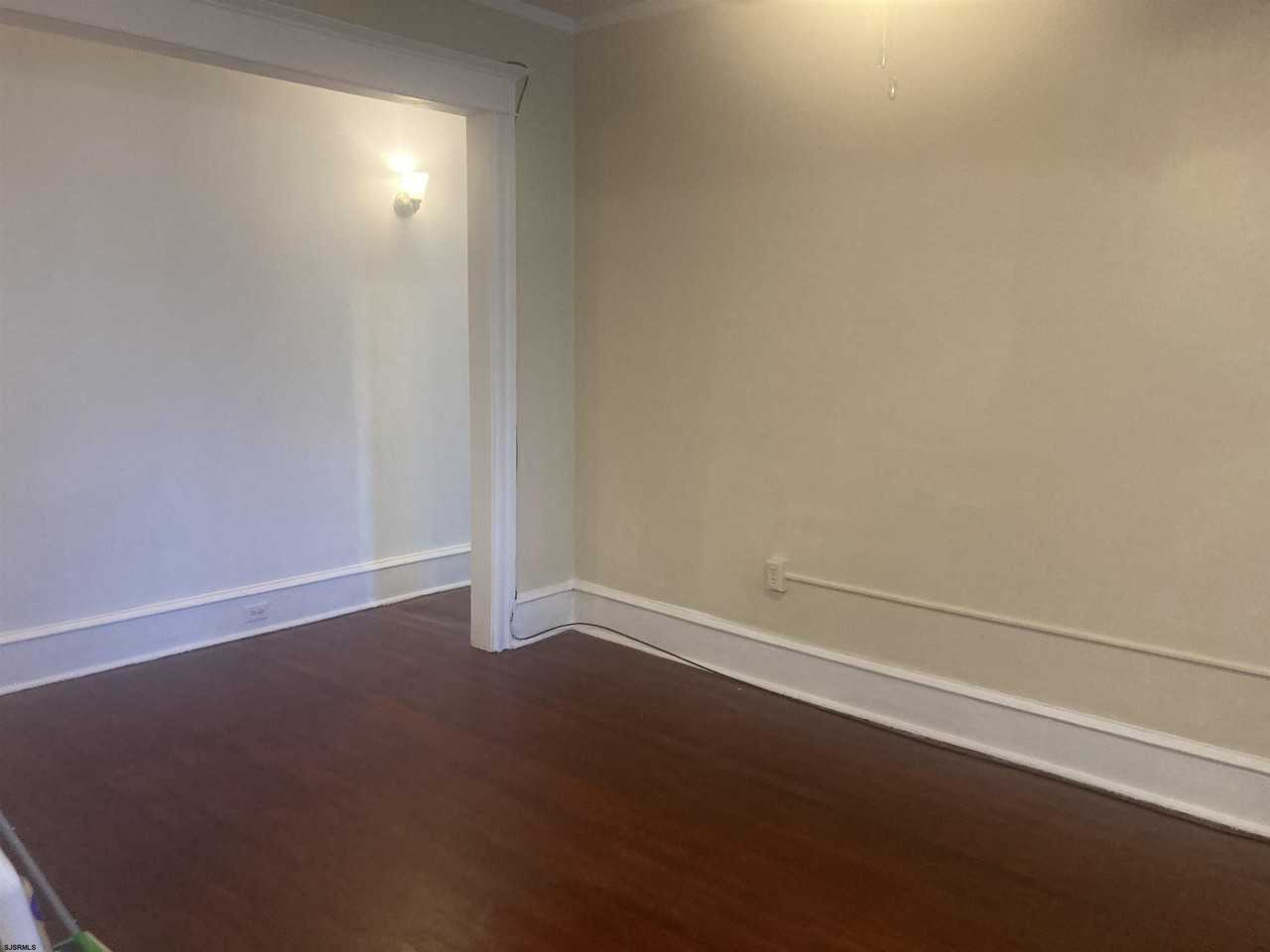 6303 Ventnor Ave - Photo 5 of 10