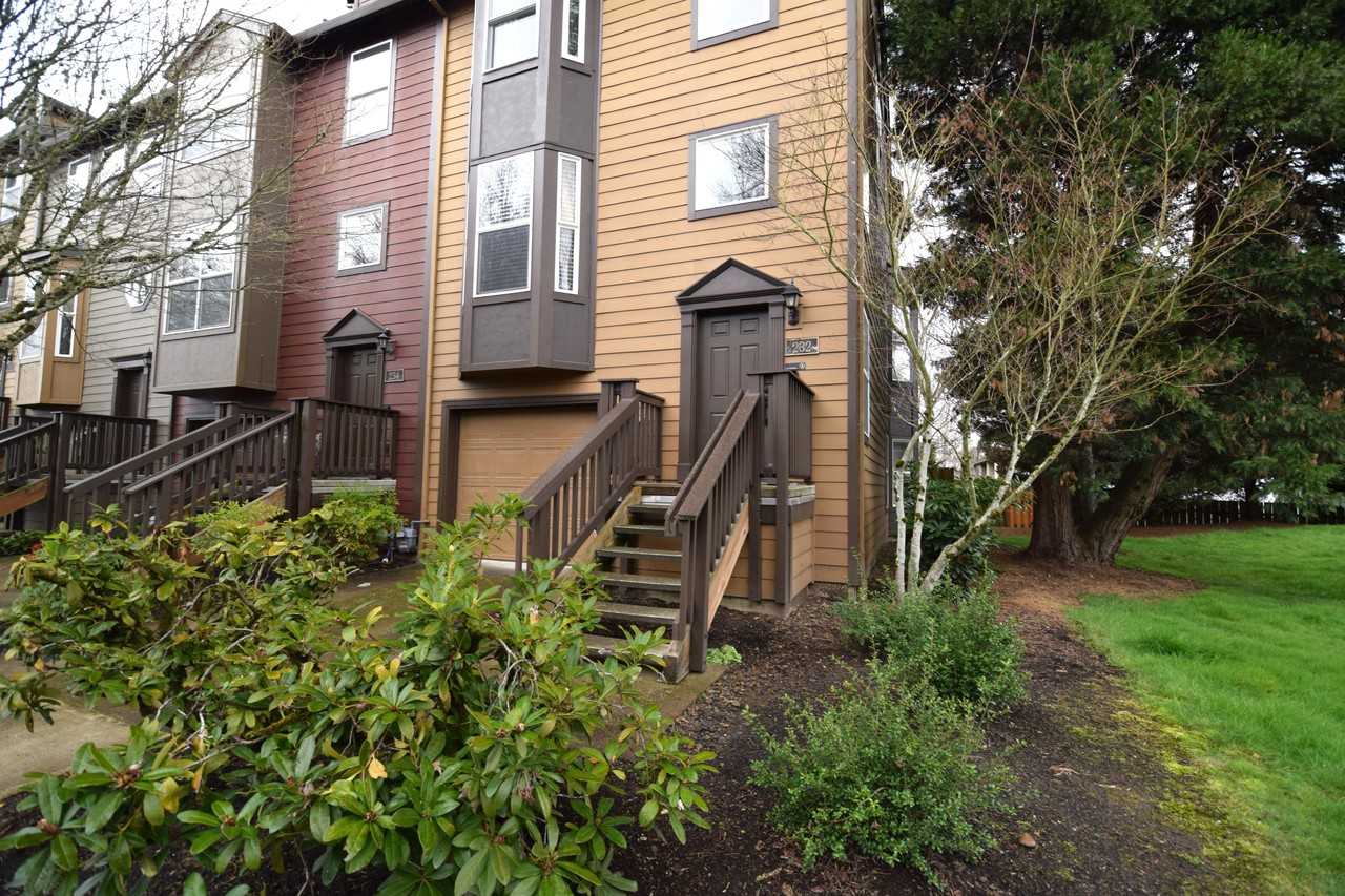 232 Ne 76th Ave #1 - Photo 2 of 32