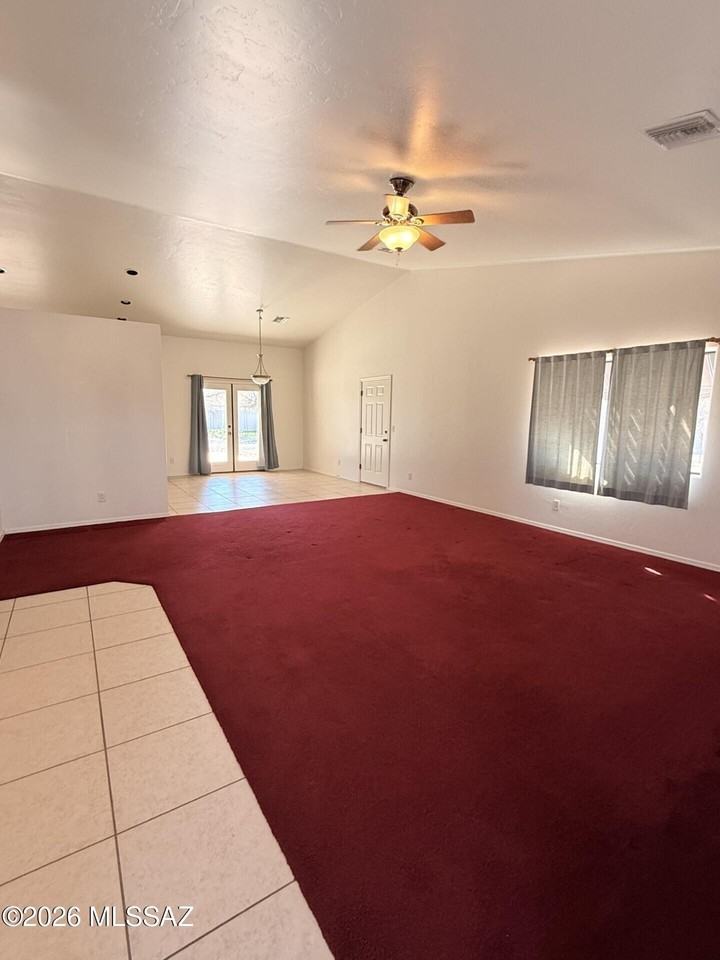 515 N Higgie Ln - Photo 5 of 12