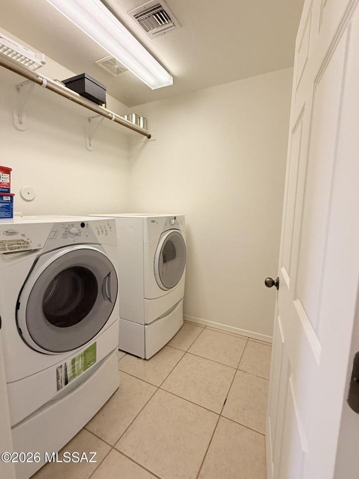 515 N Higgie Ln - Photo 6 of 12