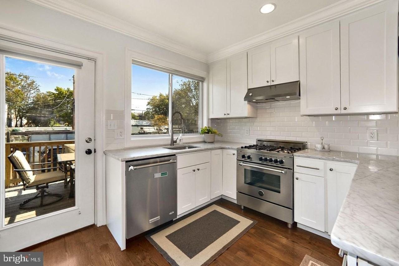 5233 5th St Nw - Photo 4 of 14